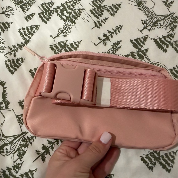 lululemon athletica Soft Pink Cosmetic Bag - Picture 2 of 3